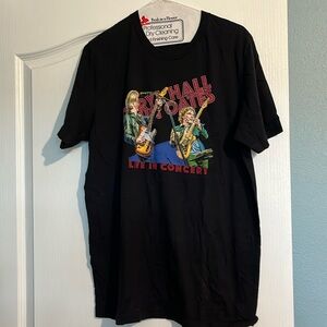 Concert T - Hall and Oats